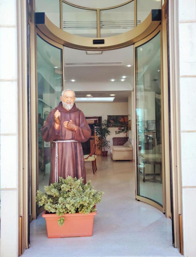 Hotel Pace San Giovanni Rotondo Dış mekan fotoğraf