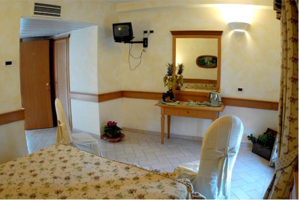 Hotel Pace San Giovanni Rotondo Dış mekan fotoğraf